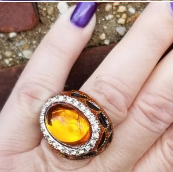 Fiery Feline statement ring 7 - Picture 9 of 9